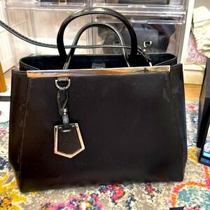 Fendi 2 Jour Black Side Need Spa